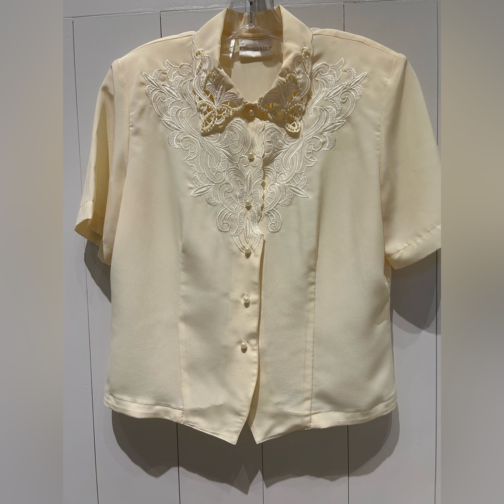 Christine & Jill Women’s Yellow Blouse with Embroidered Detail size 10 P - Picture 2 of 5